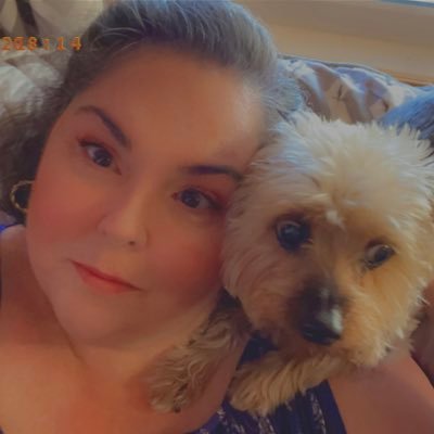 Rebeeca060165's profile picture. 