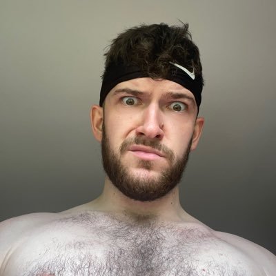 he/him | 🏳️‍🌈 | sucker for a power ballad | i’m over on twitch too ennit