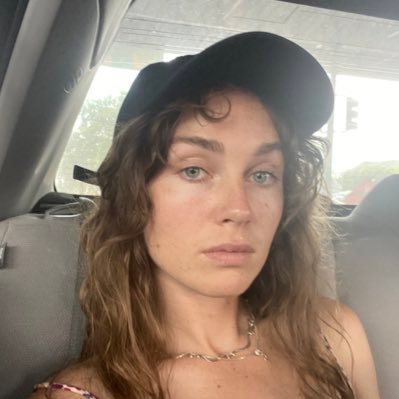 Zella Day Profile