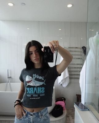 m4yur1_'s profile picture. may