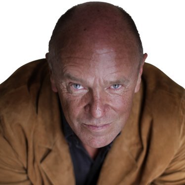 Empresario Inversor Profesor en el Máster de Psicocreatividad en UAB Co founder de varias empresas en USA España y Andorra. Autor de Fundraising y Transgresión