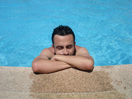 aguirredavidmd's profile picture. Retina in action