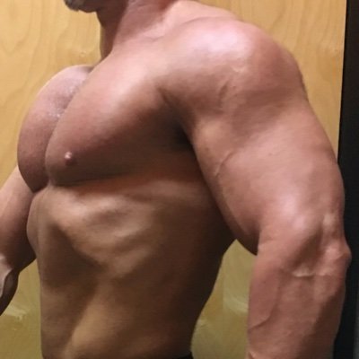 Fitness coach for over 20 years.
Crypto trader/SOL/RNDR/AR/INJ/STX