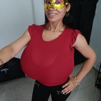Hello, please help me in reaching my goals! https://t.co/Y2JQr7aK9y My roommate is @tetanicas