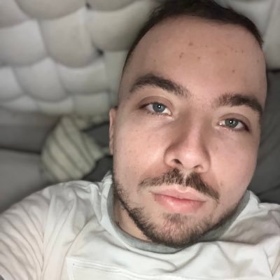 Guillau46121901's profile picture. Moi