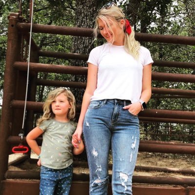 TurnerKat_'s profile picture. Frisco ISD Teacher - 1st Grade. Today is a great day to teach littles💕
