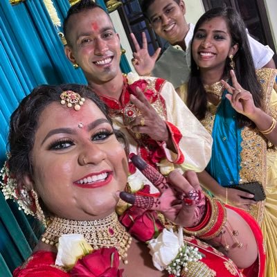 ThivyalaxmiP's profile picture. Abnormally normal!