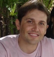 Analista de Sistemas com especialização em Gestão Estratégica de Projetos e Finanças Corporativas.