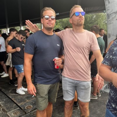 SebastiaanAarts's profile picture. •Father from two great boys • Chef • Passion for food and wine • Former military ⚓️ • PSV EHV • Techno • FC Mercurius ARUBA • Twittert op persoonlijke titel •