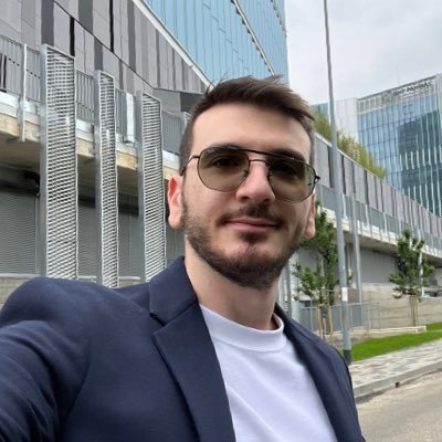 iOS Developer Nato a #Trieste ma vivo a #Milano 🇮🇹 Parlo di tecnologia, programmazione 💻 e WEB3! Purtroppo parlo anche di Politica vista l’emergenza