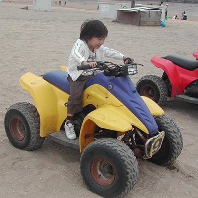 yyjfav's profile picture. 