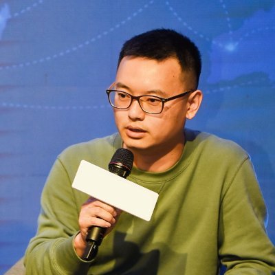 Founder of @everPayHQ . Storage-based consensus paradigm proposer. Initiator of  @perma_dao. One of the forefathers of @aoTheComputer