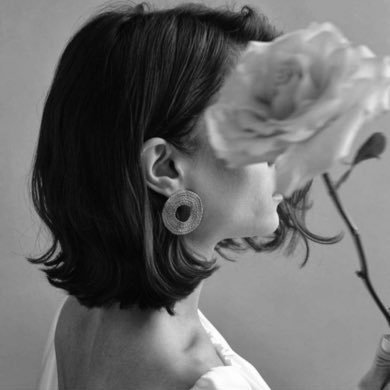 𝒂𝒏𝒚𝒕𝒉𝒊𝒏𝒈 𝒕𝒉𝒂𝒕 𝒎𝒂𝒌𝒆𝒔 𝒚𝒐𝒖 𝒔𝒎𝒊𝒍𝒆, 𝒌𝒆𝒆𝒑 𝒊𝒕 𝒂 𝒔𝒆𝒄𝒓𝒆𝒕