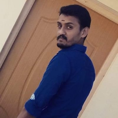 நான் @KrishnanD_offl ☆ எனது Twittற்கு♥Like கிட்ட♥பிரபலங்கள்★ @Siva_Kartikeyan @hiphoptamizha @VijaySethuOffl @pandiraj_dir @Lyricist_Vivek @Arunrajakamaraj &...
