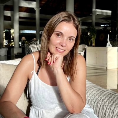 AnaPere21730081's profile picture. 