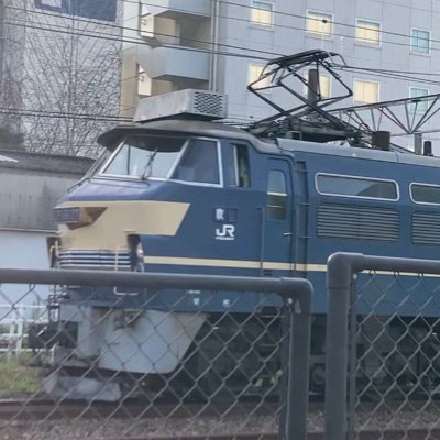 どーも静岡の人です。
基本乗り鉄（地元の列車、乗った、見た列車を撮る）C学生　天安門事件

Love 鉄道&E-767AWACS 
英検2級
DWE卒業したい
※写真などは全て無断転載禁止とします。ご使用の際はリプか何かで一声お声かけください。
また、私自身の個人情報公開は絶対にやめてくださいお願いします