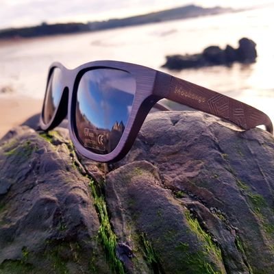An online store selling eco-friendly, wooden sunglasses and other products from sustainable materials.