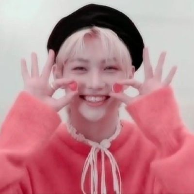 22 𝒂𝒏̃𝒐𝒔 ⠁ ⟡ 𝆬   ׅ   ࣪  𝐂𝐮𝐭𝐞  ꛊ  ֺ ׅ  ꒰ 🍓
 𝐅𝐮𝐧𝐧𝐲  ʕ•ᴥ•ʔ 𝐿𝑒𝑒 𝐹𝑒𝑙𝑖𝑥 ♡    ゚ ៹