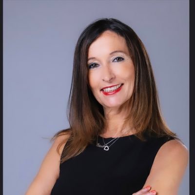 ginagonzalez007's profile picture. No te des por vencido, no te quedes inmovil, no aparentes, no te aferres al pasado y no dejes de soñar #soyheForShe #soyEJECON fundadora y socia #soyPromociona