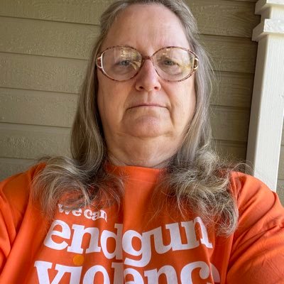 Mom | Grandma | Retired College Professor | Proud member of @MomsDemand and @Everytown | Gun violence survivor