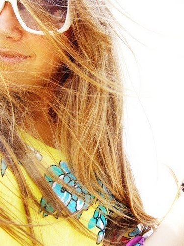 Chata, ciumenta, alegre, boba apaixonada!  http://t.co/TMbQiBLVeF