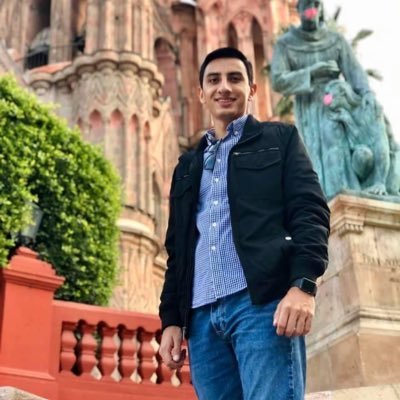 Joven de libre pensamiento y reflexivo | Intentando ser congruente | Amante de los libros, la fotografía, el básquetbol y el fútbol.