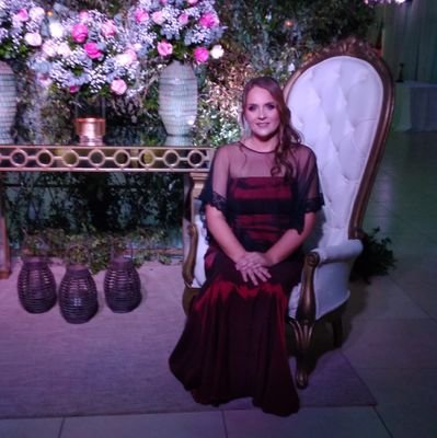 ClaudiaMuozCar3's profile picture. 