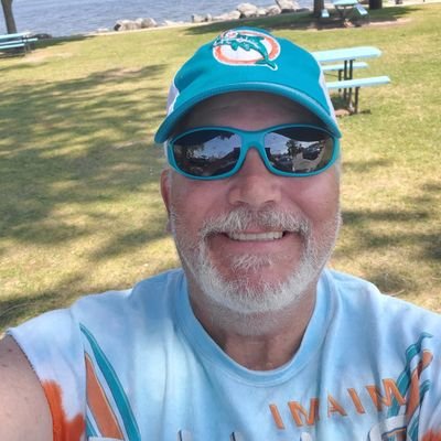 Miami Dolphin life fan,
Syracuse Orangemen, #Cuse
Retired USAF, 
NY Rangers fan, Nascar fan, Human Rights Fan
#Finsup