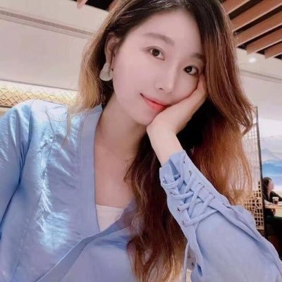 I’m Susan, I’m 29 💕 I love traveling and surfing🏄🏼♀️ I also love spending time at the beach🏝