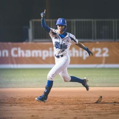 Softball player #15 • Olympian at Tokyo 2020 🇯🇵 • Team Italy 🥎🇮🇹 • Bollate Softball 1969 ❤️• USC Upstate & TCC Softball Alumn 🦅💚🇺🇸 • Esercito Italiano