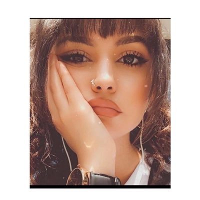 FatimaDostbin's profile picture. 