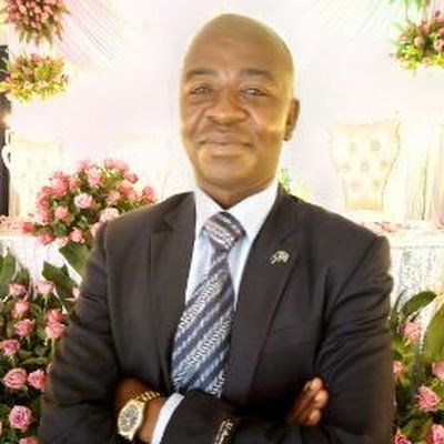 Entrepreneur et Coach en Agro business, Président du Conseil d'Administration de la Coopérative Agricole Olame et Associé dans le Cabinet CongoAgri Consulting.