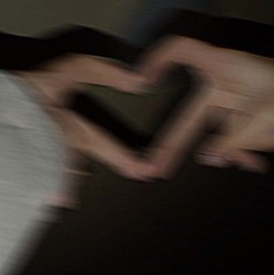 __hiddenfiles's profile picture. Saraleoooo