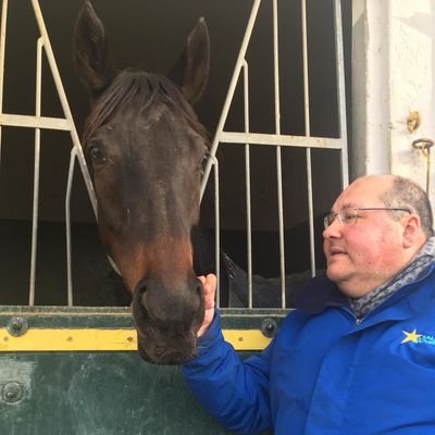 profesor de la salle, amante de los caballos, luchador de la inclusión y socio del  gaviotas