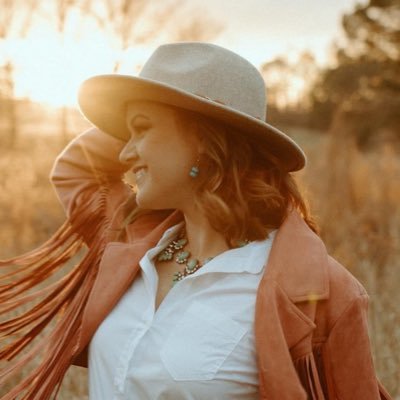 JessiScott1's profile picture. Singer/songwriter, educator, voice coach, pageant enthusiast, shopaholic, advocate for Equine Assisted Activities & Therapies, Wifey, daughter of the King