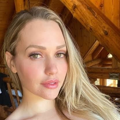 christi93931932's profile picture. I love getting dirty😍😍😊🥰🥰