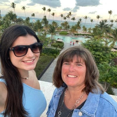 kthunstr's profile picture. 4th grade teacher-Potowmack ES, wife, mother of 2, baseball fan, reader, beach lover🏖