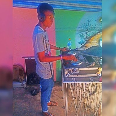 DjSlimzy6's profile picture. 