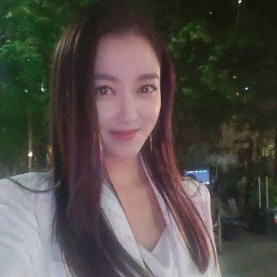 ComptonHardin's profile picture. Life is wonderful and mean meaning !
Life is short too. Be kindness and beautiful world !