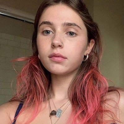 bettyisuckedtoe's profile picture. you know, you’ll always know me @thisismecrying9