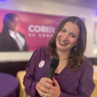 “crazy pro-abortion lady” (@malloryschwarz) Twitter profile photo