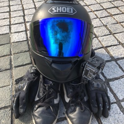 関西に魂買い戻しました。INNOVATORで竜巻職人目指してます。雀魂、黒い砂漠モバイル、原神。ENFP-A。
