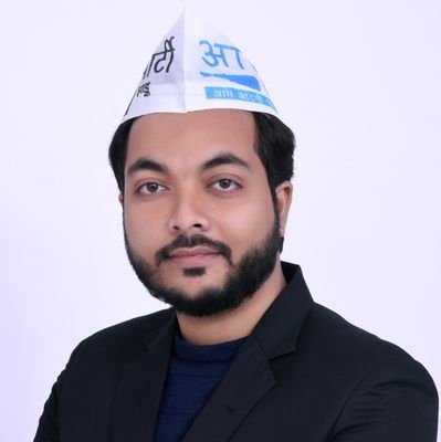Entrepreneur, Poet, Traveller, Politician.(Ex-State Secretary, AMWUP). Vice President AAP-MW, UP