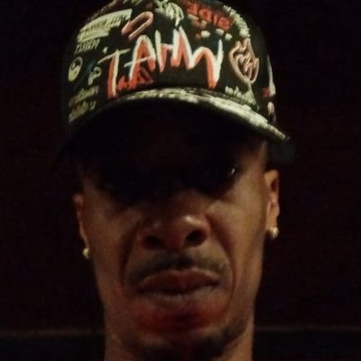 A man thats been thru alot and is changing for the best but its hard and im going to keep pushing to the top