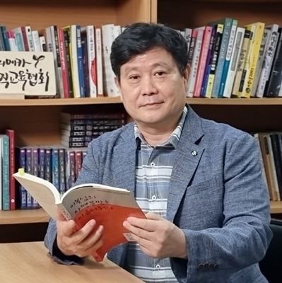 1)분양,상가,마케팅교육사업
2)페이스북 한국방송통신대학교동문그룹관리자
3)대한민국 페이스북최초 부동산그룹 부동산친구좋아요 운영자
4)영김 등 미연방하원의원 4명 표창장 수상
5)교육부NCS학습모듈 부동산정보마케팅집필위원
6)오렌지카운티 한국전참전용사기념비건립위원회 홍보대사