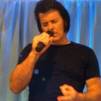 Barry Porter Entertain/Elvis 
ELVIS 50's,60's,70's
GOSPEL Concerts. 300 Elvis songs; piano, guitar, trumpet, karate, Song Writer International Hall of Fame