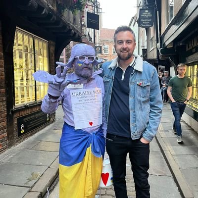 stembot82's profile picture. One half of @stu_and_al_pod
Chelsea fan. Ron Swanson enthusiast.