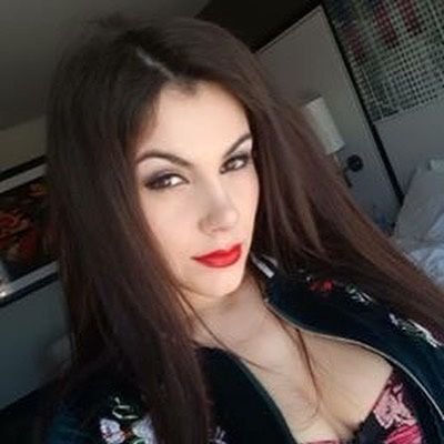 Dianegirlsbid's profile picture. Cc salut moi c'est Diane une nouvelle escorte dispo pour des moments intenses sexuelle coquin si tes partant tu habites où du coup ??