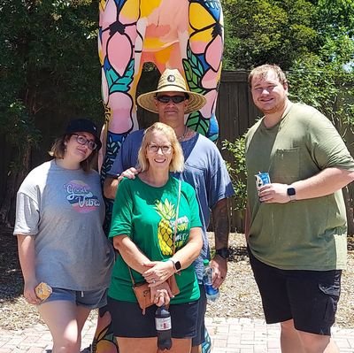 mtaylor1stgrade's profile picture. First Grade Teacher, love watching children grow!