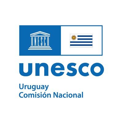 Somos un puente entre el gobierno, la sociedad civil y la UNESCO. 
Estamos en el Ministerio de Educación y Cultura 🇺🇾